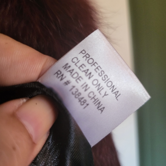 Genuine Merlot Rabbit Fur Vest By Belle Fare - Picture 11 of 12